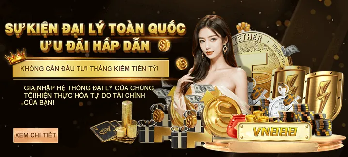 Bàn chơi casino với chip và bài